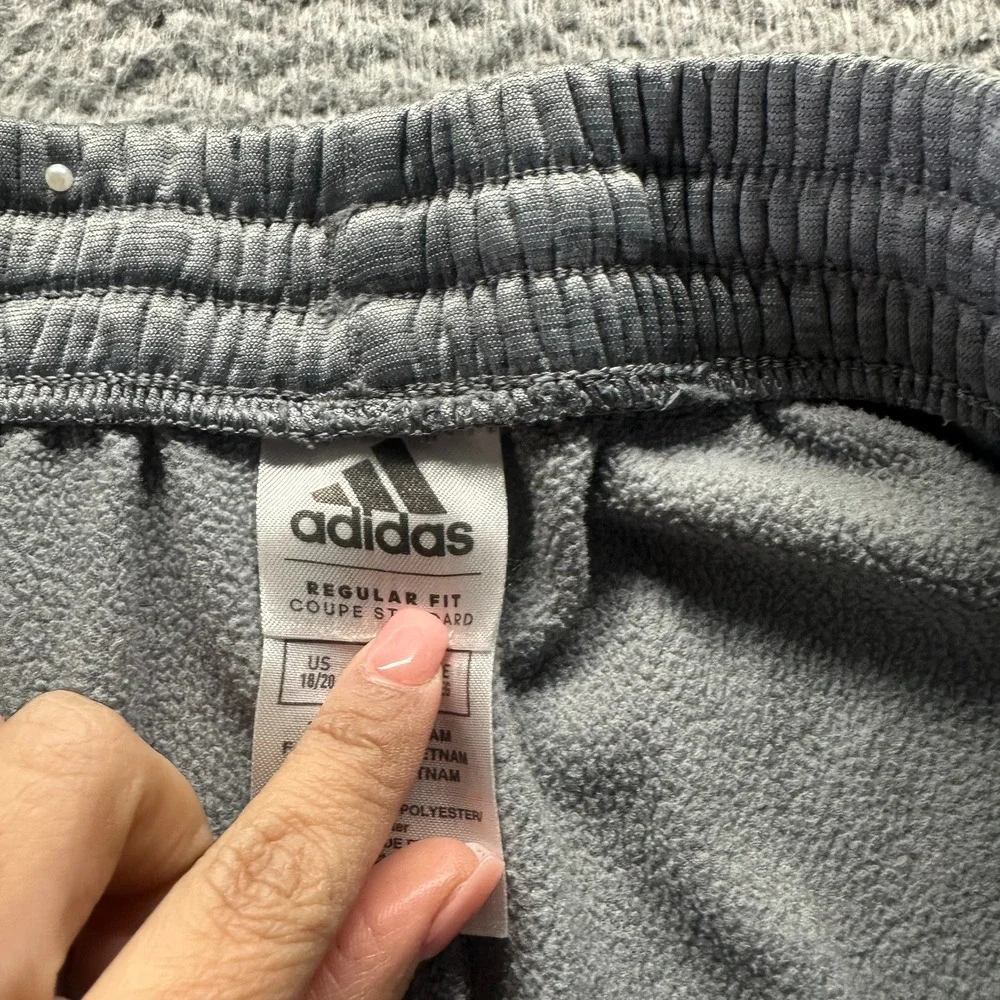 Adidas Sweatpants Boys XL Gray Polyester Jogger Tapered‎ Leg Performance Sports